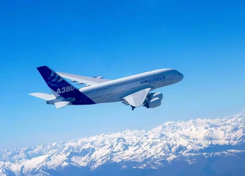 Самый большой в мире пассажирский самолет разберут на части и продадут как сувениры. Airbus A380 верой и правдой служил компании Emirates с 2008 года