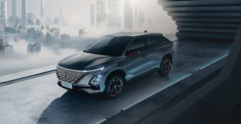 Футуристичный фастбэк Omoda С5 представлен в России. Названы цены