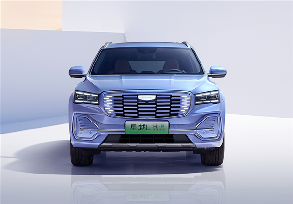 Подключаемый гибрид Geely Monjaro L уже можно заказать в Китае. Он проезжает до 1450 км на одном баке