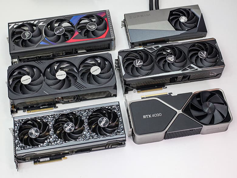 Гигантские GeForce RTX 4090 сравнили друг с другом, со старыми картами Nvidia и с бананом. Журналистам разрешили публиковать фотографии адаптеров
