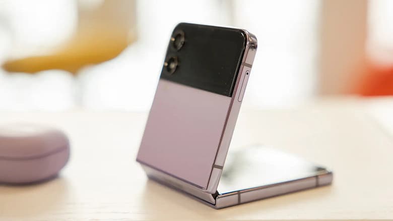 Самая автономная раскладушка ещё и с хорошей камерой? Oppo готовит новый для себя смартфон с ощутимо большим, чем у Galaxy Z Flip4, аккумулятором Самая автономная раскладушка ещё и с хорошей камерой? Oppo готовит новый для себя смартфон с ощутимо большим, чем у Galaxy Z Flip4, аккумулятором