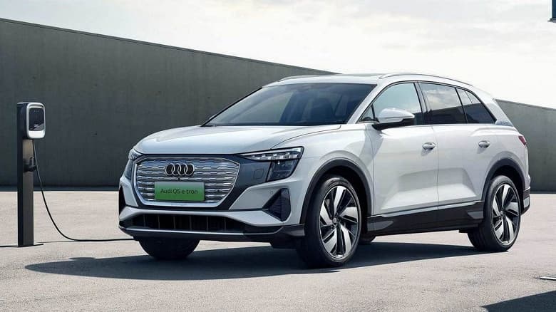 «Это сертифицированные автомобили, мы даем страховую гарантию». Дилеры начали ввозить в Россию автомобили по параллельному импорту