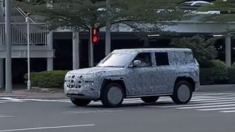 «Китайский Гелендваген» может стать самым дорогим автомобилем в истории КНР. Появились фотографии электрического внедорожника BYD