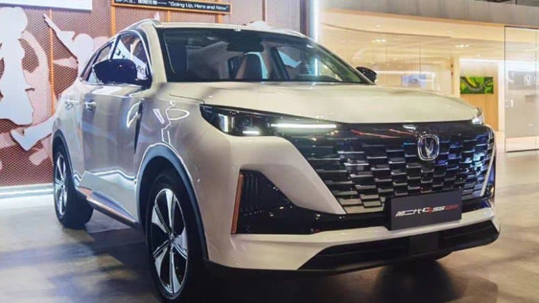 На 200 000 рублей дороже обычного Changan CS55. Дилер назвал стоимость Changan CS55 Plus второго поколения для российского рынка