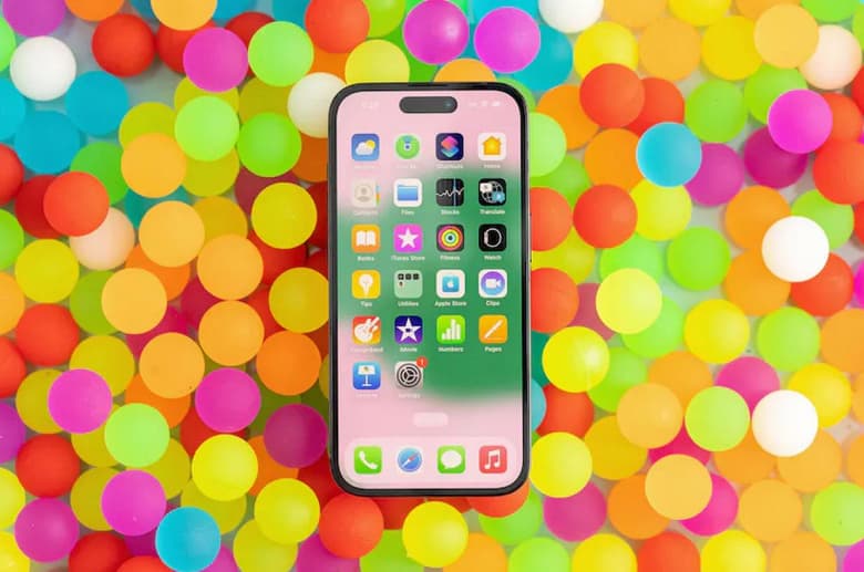 «Очевидно, нам придется подчиниться, у нас нет выбора». Главный маркетолог Apple подтвердил замену Lightning в iPhone на USB-C, но в компании этим недовольны