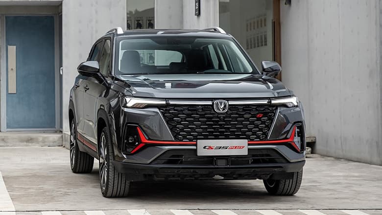 Свежий кроссовер Changan CS35 Plus для России оценили в 2,38 миллиона рублей