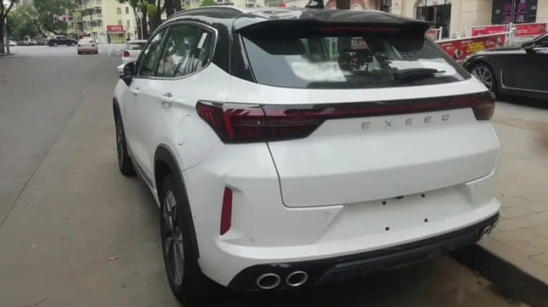 Бампер в стиле «реактивного истребителя», Snapdragon 8155, 64-цветная атмосферная подсветка и премиальная аудиосистема Sony. Подробности об оснащении обновленного топового Exeed LX