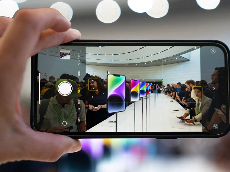 iPhone 14 Plus сильно уступил прошлогоднему флагману iPhone 13 Pro Max по времени работы без подзарядки