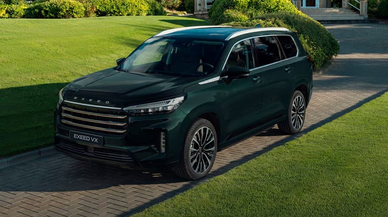 В России представлена лучшая версия большого кроссовера Exeed VX. Цена уже известна