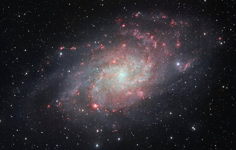 Ученые впервые обнаружили мощный «галактический ветер» в небольшой галактике