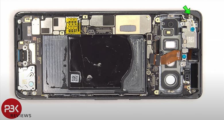 Только-только представили, и уже разобрали. Оказалось, что Pixel 7 Pro совсем не просто отремонтировать