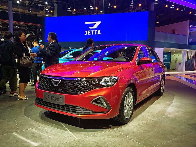 Китайский аналог Volkswagen Polo и Hyundai Solaris подешевел в России. Jetta VS3 с «автоматом» теперь можно купить за 1,69 млн рублей Китайский аналог Volkswagen Polo и Hyundai Solaris подешевел в России. Jetta VS3 с «автоматом» теперь можно купить за 1,69 млн рублей