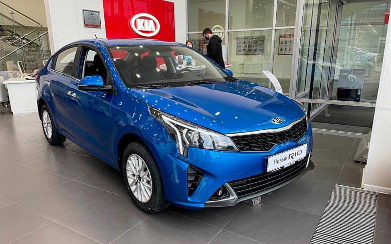 За 2022 год хитовый седан Kia Rio подорожал в России на 500 тыс. рублей, кроссовер Sportage – почти на 900 тыс. рублей За 2022 год хитовый седан Kia Rio подорожал в России на 500 тыс. рублей, кроссовер Sportage – почти на 900 тыс. рублей