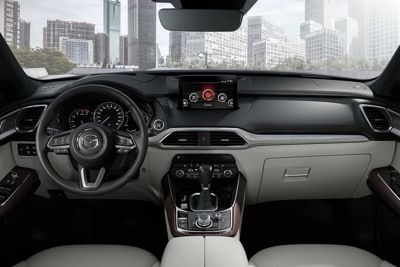 Большой кроссовер Mazda CX-9 вернулся в Россию благодаря параллельному импорту. Сколько просят за 5-метровый авто японской сборки?