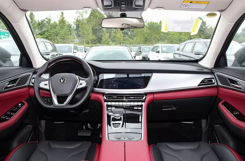 До России добрался конкурент BMW X4 и Geely Tugella от Changan. За кросс-купе Changan CS85 просят 3,3 млн рублей