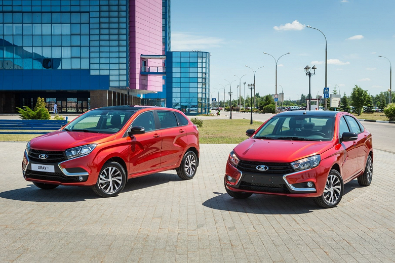 В России усилился дефицит Lada Largus, XRay и Vesta