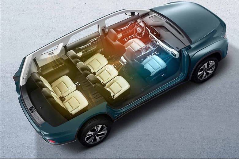 В Белоруссии стартуют продажи 7-местного кроссовера Geely VX11. Первая партия из 200 машин предназначалась для России, но едет в РБ