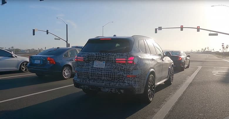 Это новый BMW X5 2024. Автомобиль засняли внутри и снаружи Это новый BMW X5 2024. Автомобиль засняли внутри и снаружи