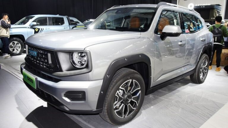 Новый Haval размером со Skoda Kodiaq: началось производство модели H-Dog, которая может приехать в Россию