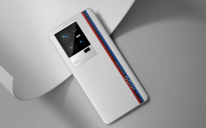 Экран 2K 144 Гц, 50 Мп с OIS, 5000 мА·ч и 120 Вт за 0. iQOO 11, входящий в топ-5 самых мощных флагманов, вышел за пределами Китая