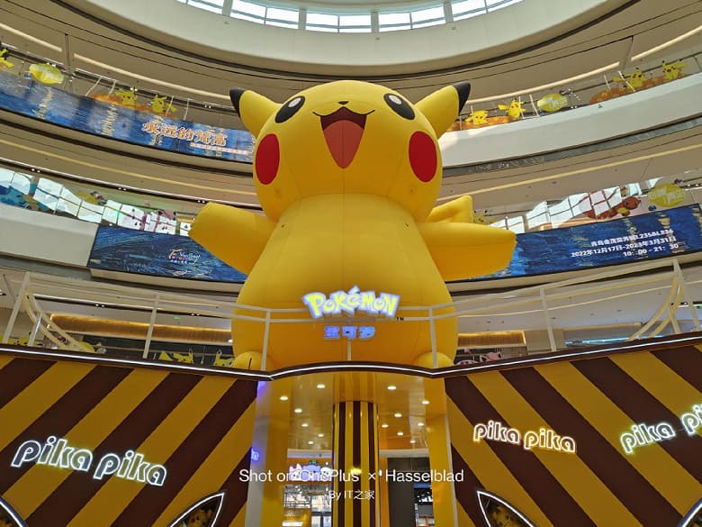 Все еще не претендент на звание лучшего камерофона? Опубликован первый обзор OnePlus 11 с реальным не постановочными фото