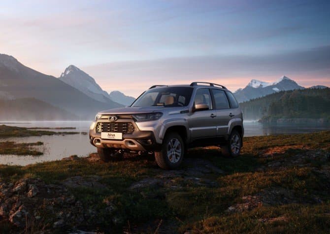 Новая реальность. Самым популярным кроссовером в России в 2022 году стал Lada Niva Travel, до этого в течение 5 лет лидером класса был Hyundai Creta