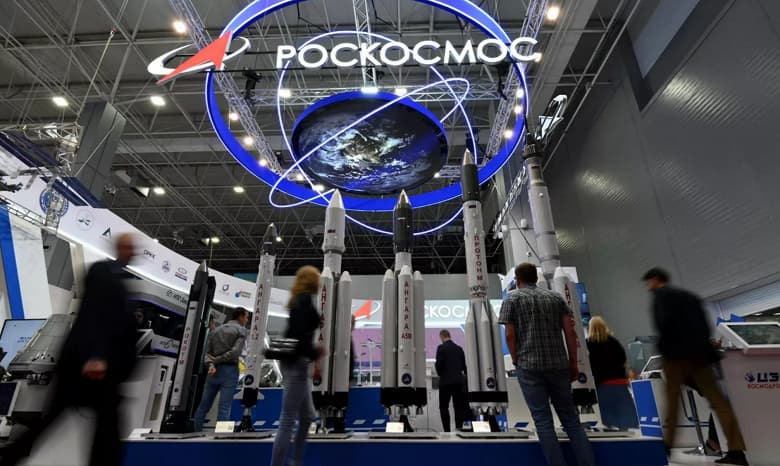 Роскосмос создал спецвагон для транспортировки спутников и ракет