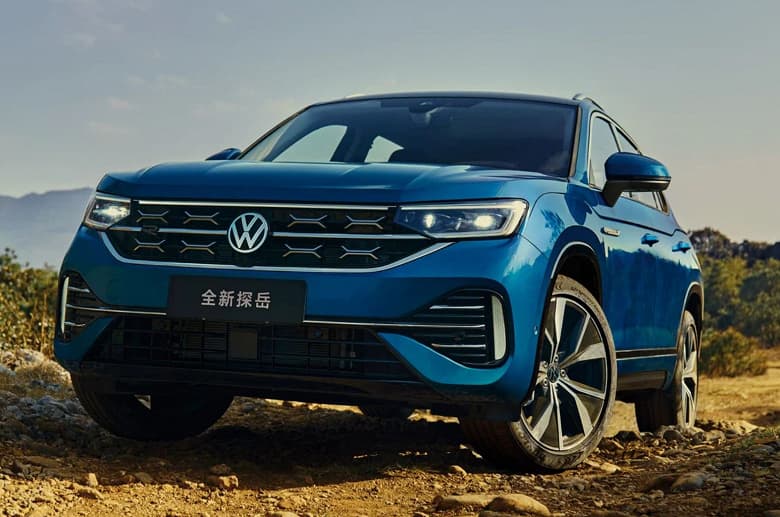 В Россию приехала большая партия кроссоверов Volkswagen Tayron. Сколько просят за аналог Tiguan?