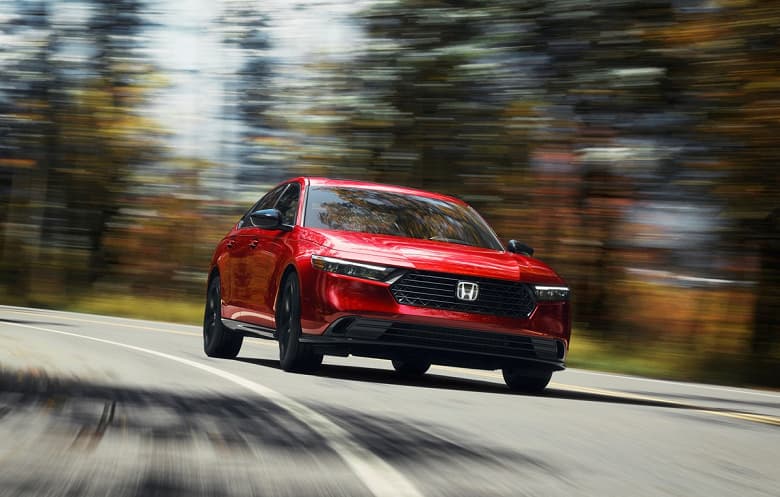 Совершенно новый Honda Accord 2023 появился у дилеров в США. За седан просят от 27 295 долларов