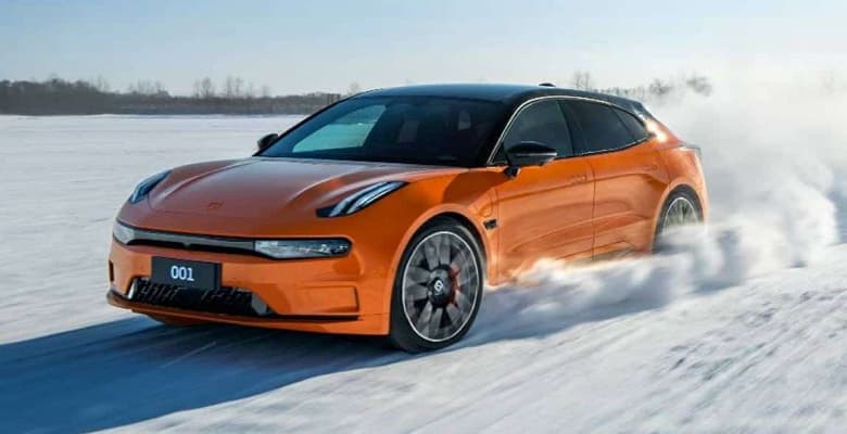 544 л.с., запас хода 1032 км и три экрана. Geely представила премиум-хетчбэк Zeekr 001 2023, цены стартуют от 43500 долларов