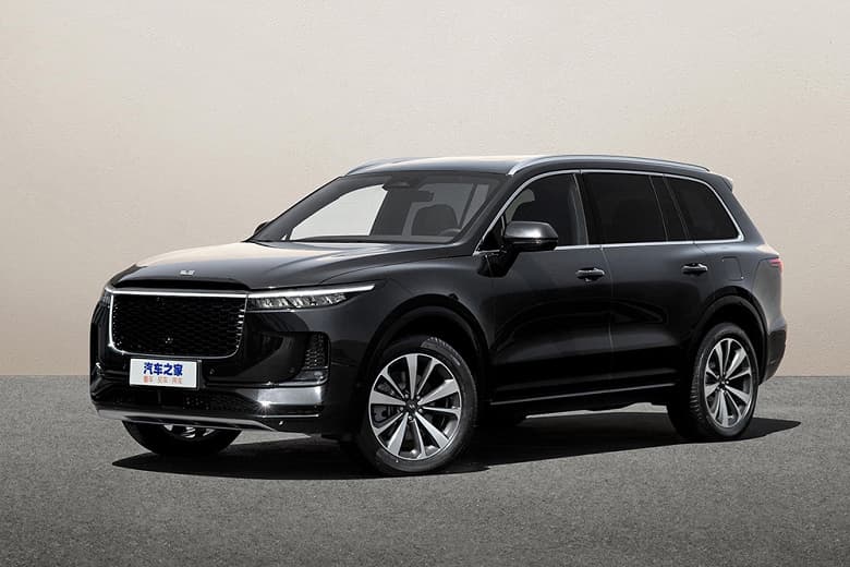 5 метров длины, двигатель объемом 1,2 л, 336 л.с. и запас хода до 800 км. В России начали продавать большой кроссовер Li Auto One 5 метров длины, двигатель объемом 1,2 л, 336 л.с. и запас хода до 800 км. В России начали продавать большой кроссовер Li Auto One