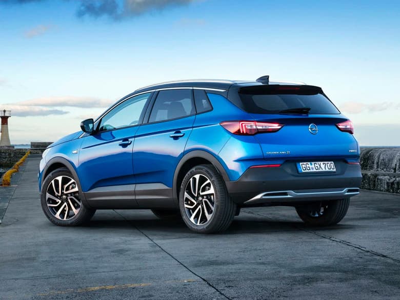 Opel возвращается в Россию, но уже по параллельному импорту. Дилер привезет в РФ кроссоверы Opel Grandland Х со 150-сильным двигателем и «автоматом»