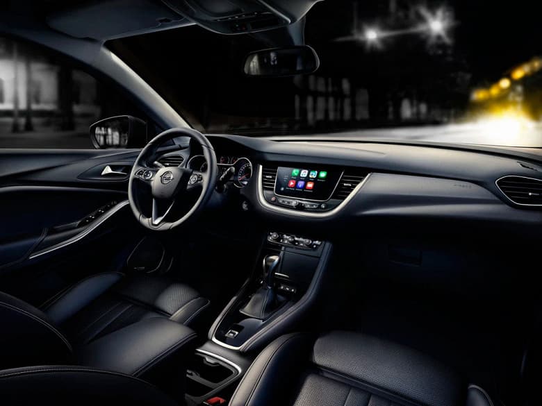 Opel возвращается в Россию, но уже по параллельному импорту. Дилер привезет в РФ кроссоверы Opel Grandland Х со 150-сильным двигателем и «автоматом»