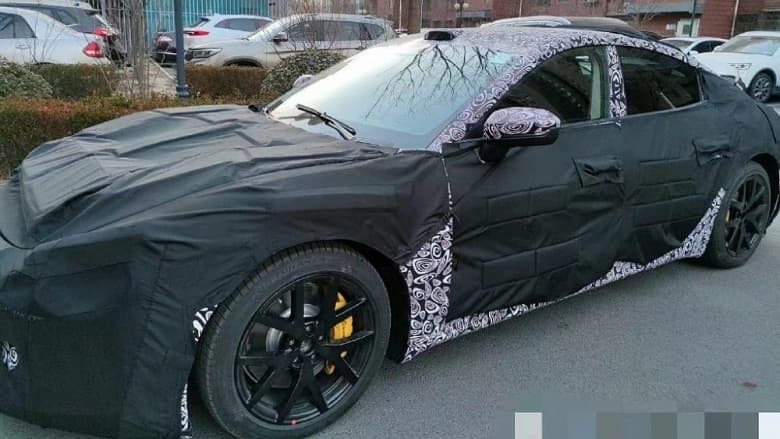 Это первый автомобиль Xiaomi. Опубликованы фотографии и информация о цене