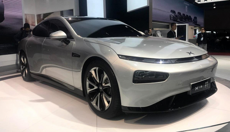 Ценовая война на рынке электромобилей. Вслед за Tesla компания XPeng резко опустила цены на свои машины в Китае Ценовая война на рынке электромобилей. Вслед за Tesla компания XPeng резко опустила цены на свои машины в Китае