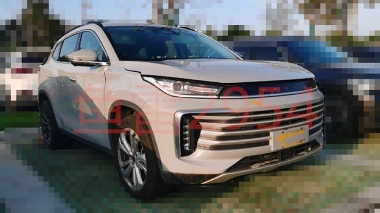 В Китае засняли обновленный Exeed TXL с интерьером как у нового флагманского кроссовера AtlantiX