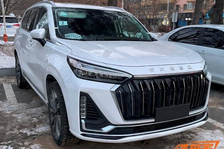 Премиум-кроссовер Chery станет еще премиальнее. Раскрыто оснащение нового Exeed VX, и оно впечатляет Премиум-кроссовер Chery станет еще премиальнее. Раскрыто оснащение нового Exeed VX, и оно впечатляет