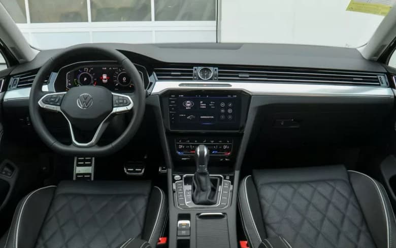 Россиянам начали предлагать большой седан Volkswagen Magotan. Так в Китае называется Passat B8