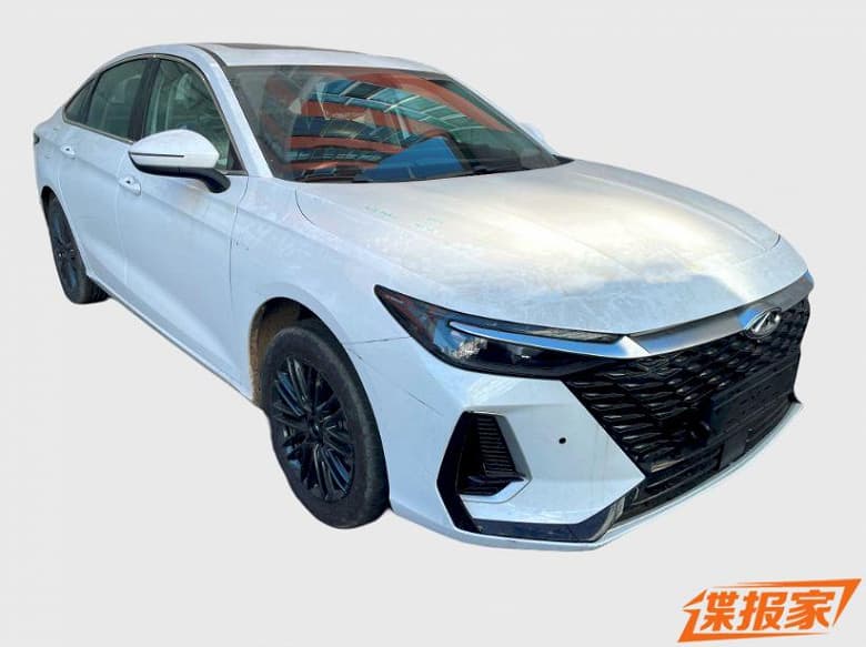 У седана Chery Arrizo 8, который приедет в Россию, появилась сверхэкономичная версия – с запасом хода 1300 км и расходом 4 л/100 км