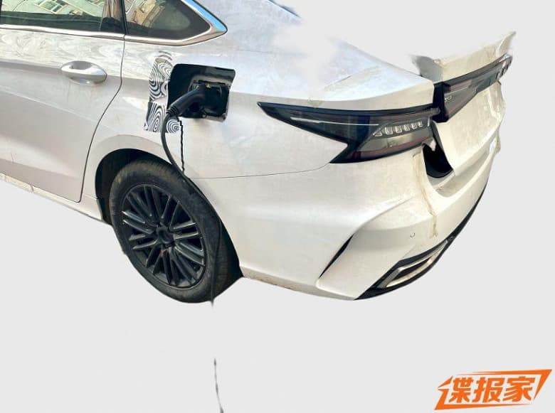 У седана Chery Arrizo 8, который приедет в Россию, появилась сверхэкономичная версия – с запасом хода 1300 км и расходом 4 л/100 км