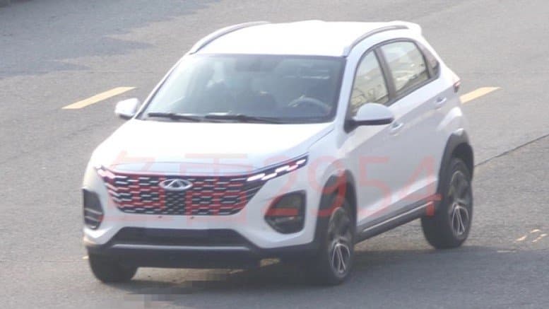 Новый компактный кроссовер Chery засняли вживую. Он приедет в РФ и будет дешевле Tiggo 4