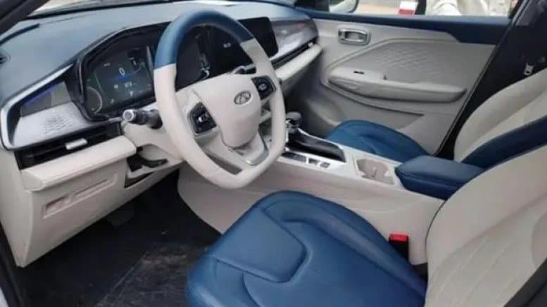 Новый компактный кроссовер Chery засняли вживую. Он приедет в РФ и будет дешевле Tiggo 4