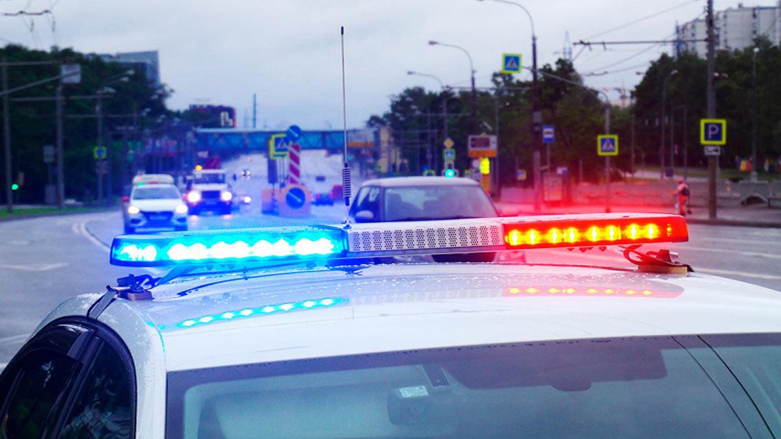 Водителя лишили удостоверения на полгода за установленные спереди автомобиля стоп-сигналы