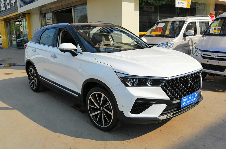 FAW с шильдиком Lada? АвтоВАЗ будет держать в тайне имя нового партнёра до последнего FAW с шильдиком Lada? АвтоВАЗ будет держать в тайне имя нового партнёра до последнего