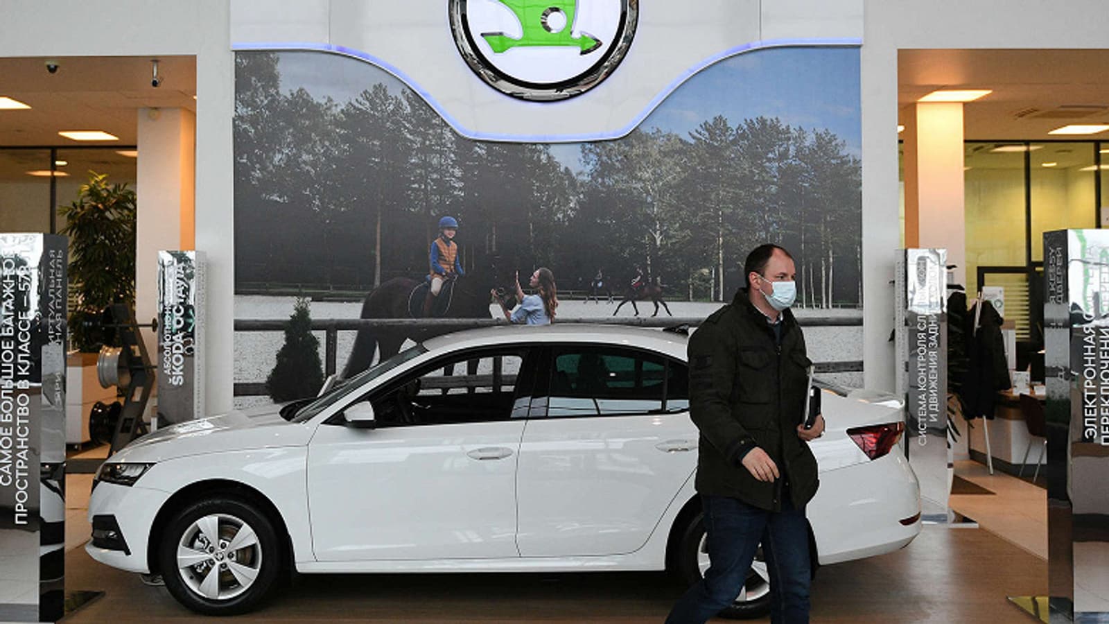 Дилеры в России перестали навязывать «допы» при продаже автомобилей