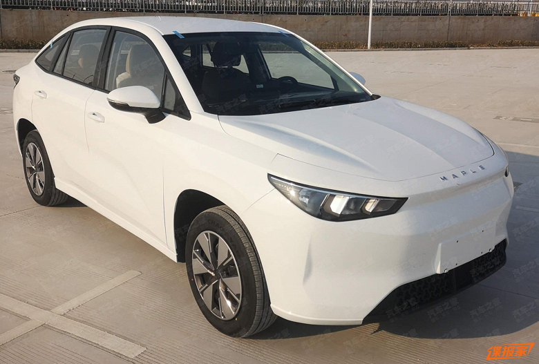 Этот автомобиль ожидается в России. Появились официальные фото и характеристики Ruilan Maple Leaf 01 Этот автомобиль ожидается в России. Появились официальные фото и характеристики Ruilan Maple Leaf 01