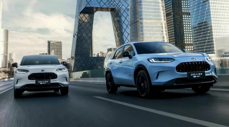 203 л.с, расход 5,26 л на 100 км, три экрана и акустика Bose. Представлен кроссовер Honda ZR-V e:HEV – это гибридный клон HR-V