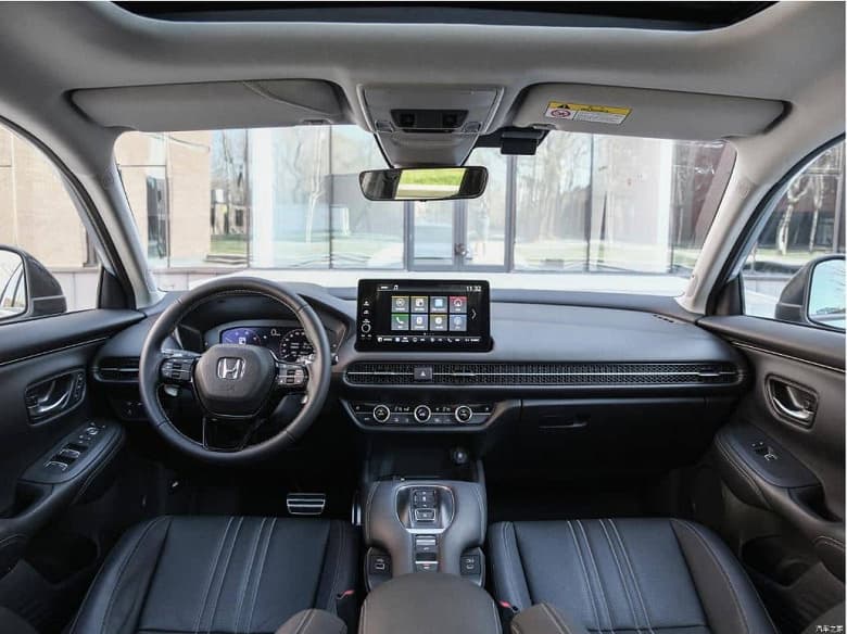 203 л.с, расход 5,26 л на 100 км, три экрана и акустика Bose. Представлен кроссовер Honda ZR-V e:HEV – это гибридный клон HR-V