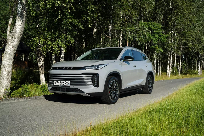 АвтоВАЗ предупреждает: продажи российских машин падают, доля «китайцев» достигнет 40% АвтоВАЗ предупреждает: продажи российских машин падают, доля «китайцев» достигнет 40%