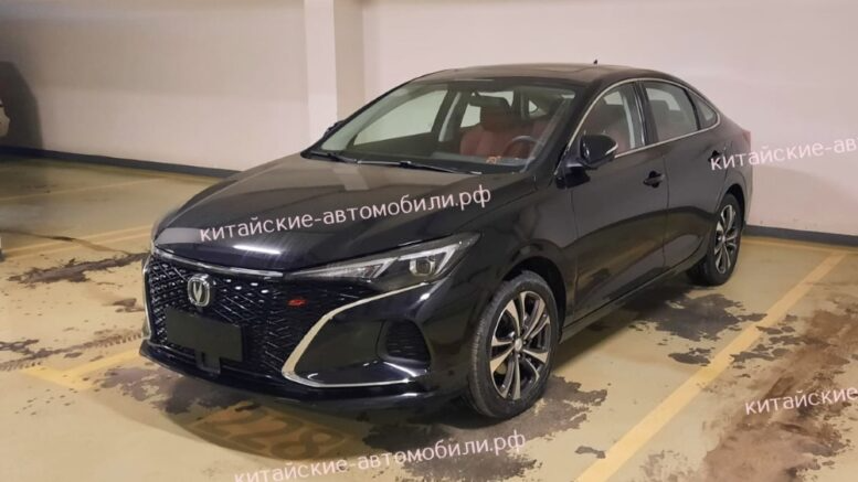 Этот автомобиль официально выйдет в России: в Москву приехал Changan Eado Plus
